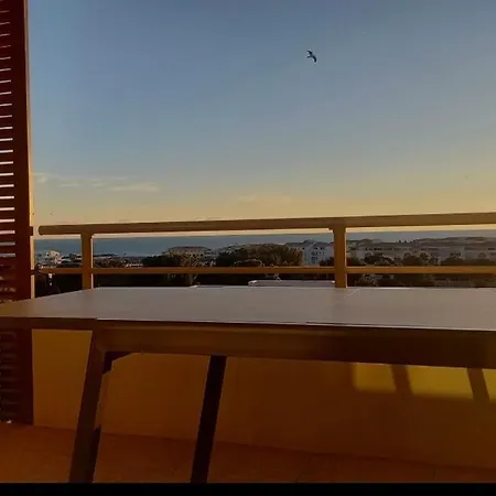 Vue Mer, Secteur Des Plages, T3 De Standing Climatise Avec Grande Terrasse