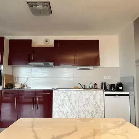 Vue Mer, Secteur Des Plages, T3 De Standing Climatisé Avec Grande Terrasse * Sète