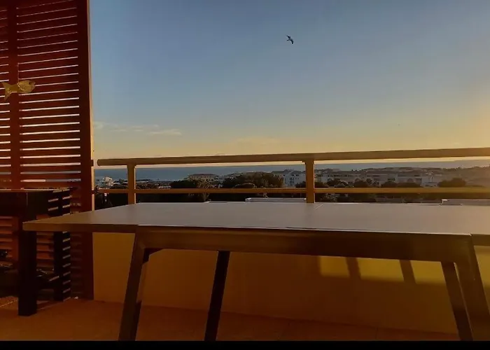 Vue Mer, Secteur Des Plages, T3 De Standing Climatise Avec Grande Terrasse