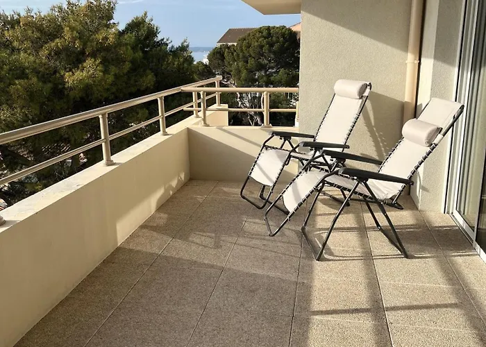 Vue Mer, Secteur Des Plages, T3 De Standing Climatise Avec Grande Terrasse *